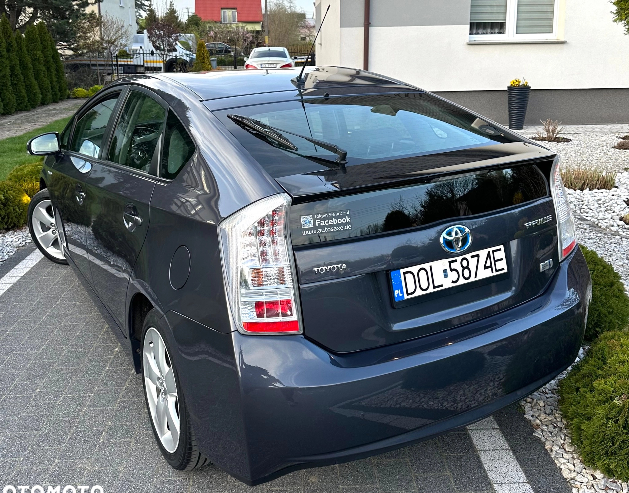 Toyota Prius cena 40900 przebieg: 185000, rok produkcji 2011 z Twardogóra małe 781